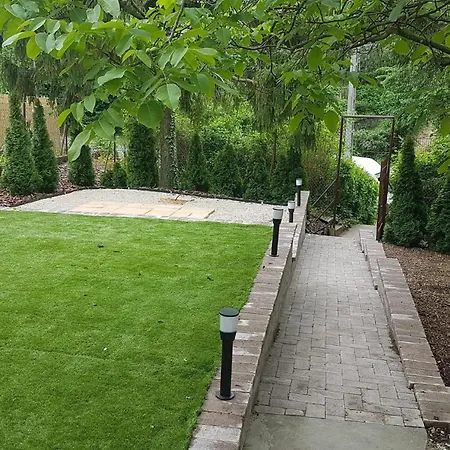 Maradj Meg Vendeghaz *